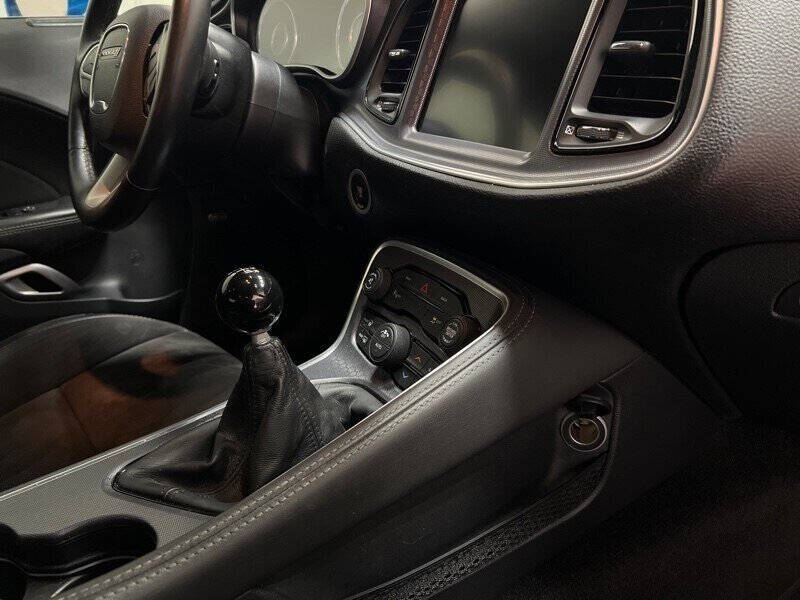 2016 Dodge Challenger R/T Plus