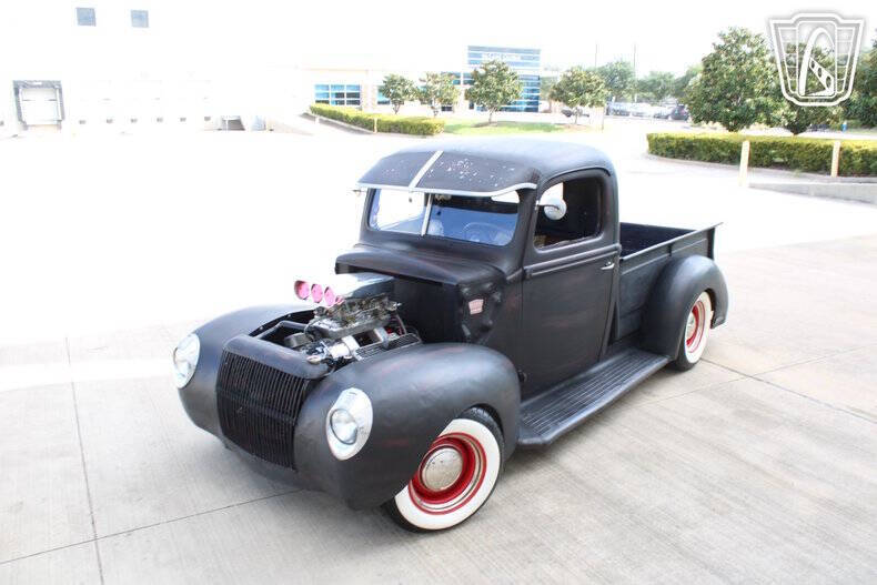 1947 Ford F-100