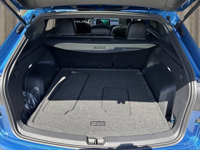 2024 Volkswagen Atlas Cross Sport SEL Premium R-Line 4Motion