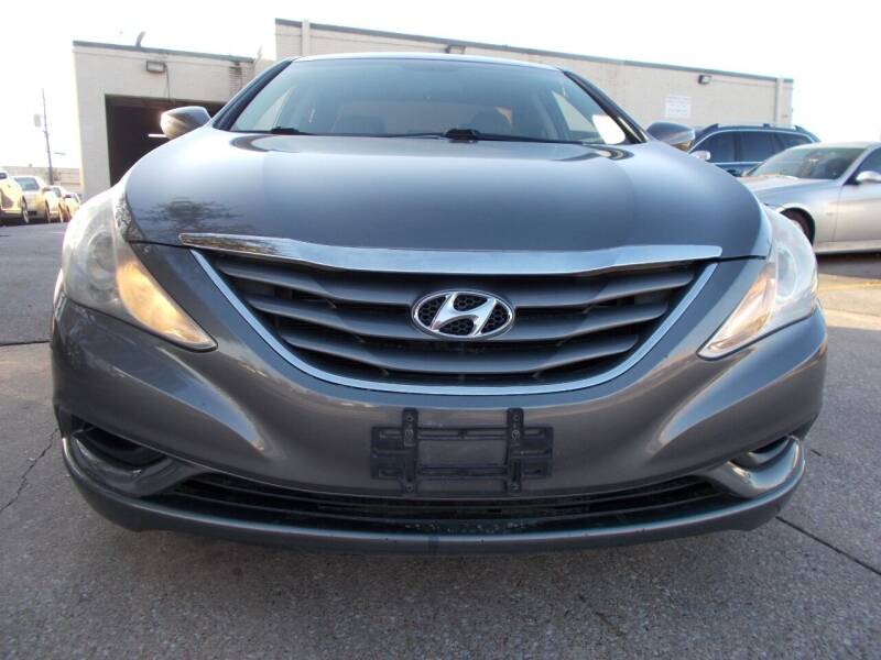 2011 Hyundai Sonata for sale at ACH AutoHaus in Dallas TX