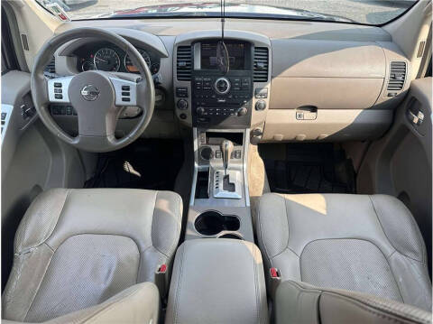 2011 Nissan Pathfinder Silver Edition