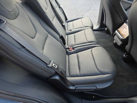 2023 Tesla Model X Standard Range