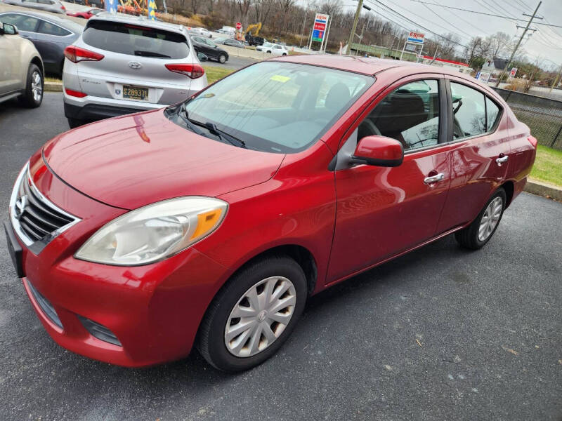 2012 Nissan Versa 1.6 SL