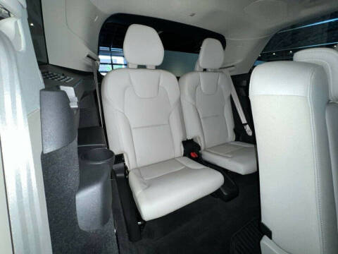 2023 Volvo XC90 B6 Plus Bright Theme 7P