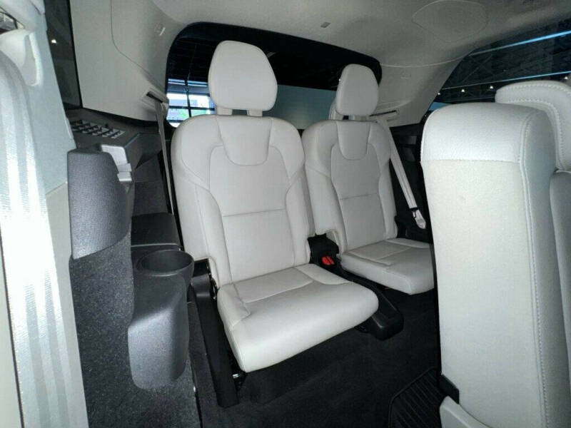 2023 Volvo XC90 B6 Plus Bright Theme 7P