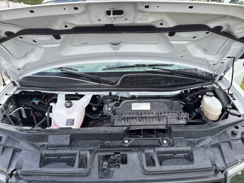 2023 Chevrolet Express LS 3500