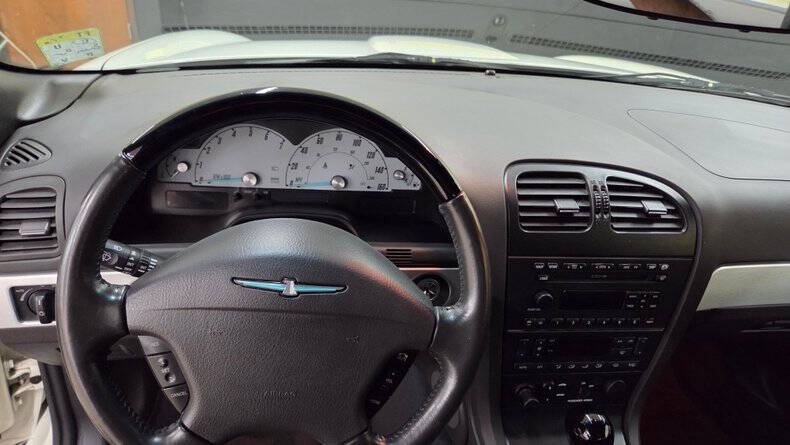 2002 Ford Thunderbird Deluxe