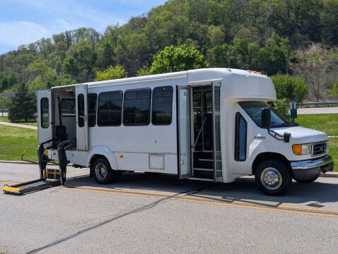 2007 Ford E-Series E-450 SD