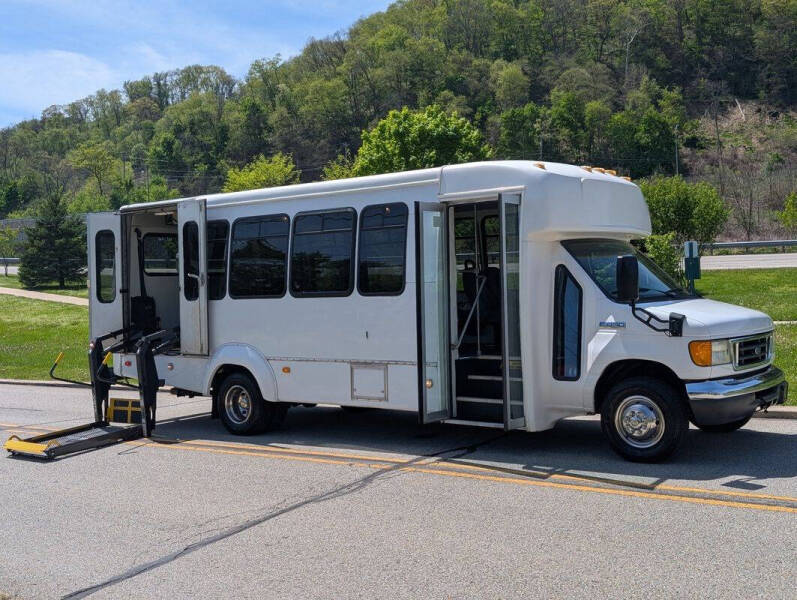 2007 Ford E-Series E-450 SD