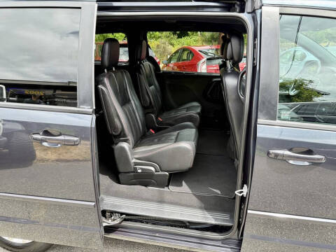 2013 Dodge Grand Caravan R/T