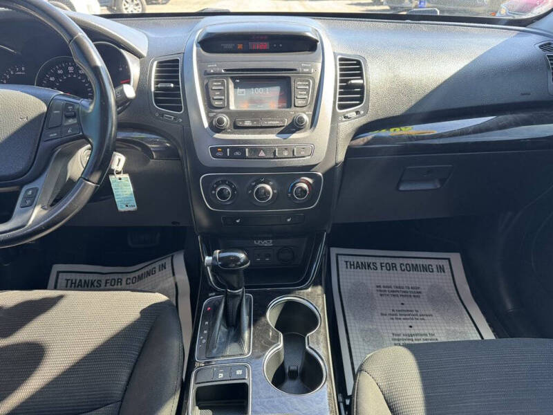 2014 Kia Sorento LX