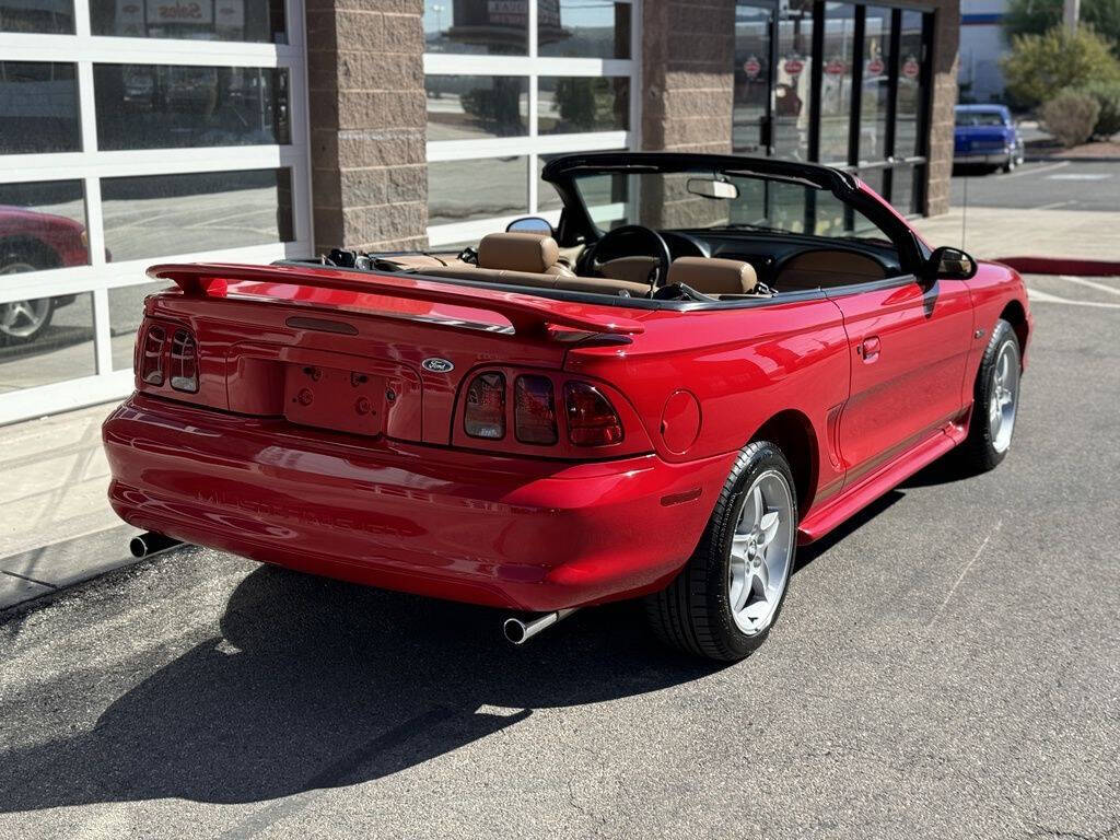 1998 Ford Mustang 16