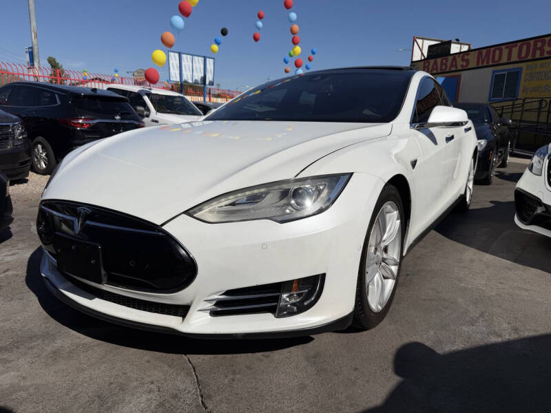 2015 Tesla Model S S's photo