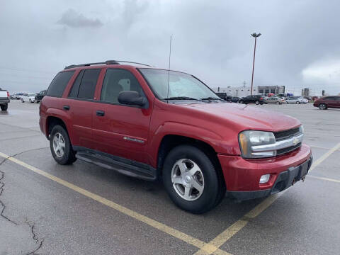 2003 Chevrolet TrailBlazer for sale at BELOW BOOK AUTO SALES in Idaho Falls ID