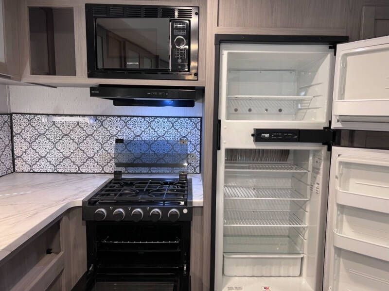 2022 Coleman Lantern