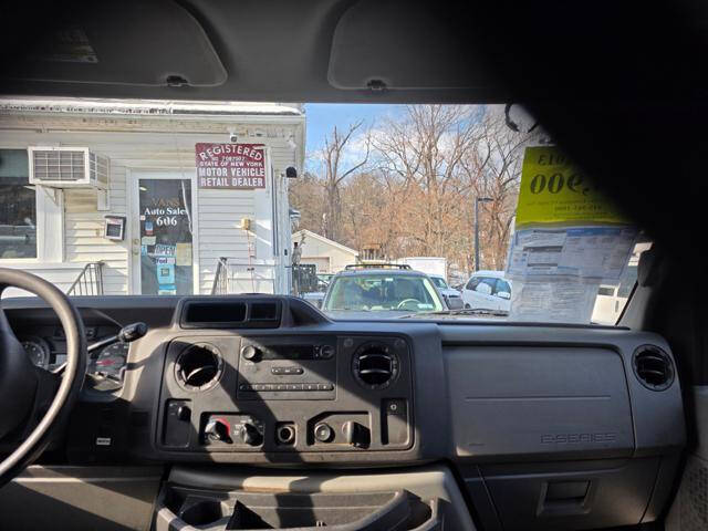 2013 Ford E-Series E-150