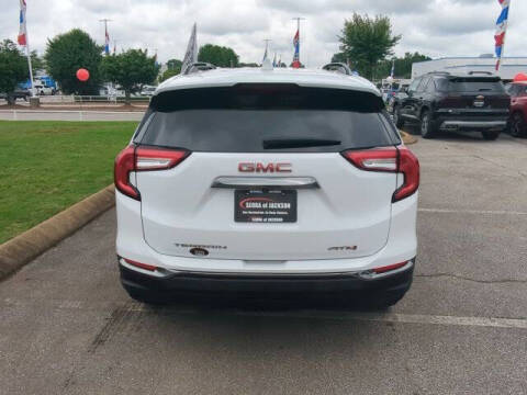 2024 GMC Terrain AT4