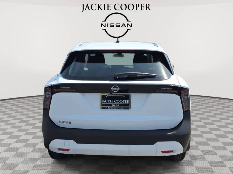 2026 Nissan Kicks S