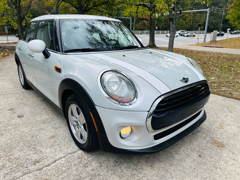 2017 MINI Cooper Base photo 12