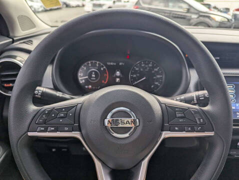 2021 Nissan Kicks SV