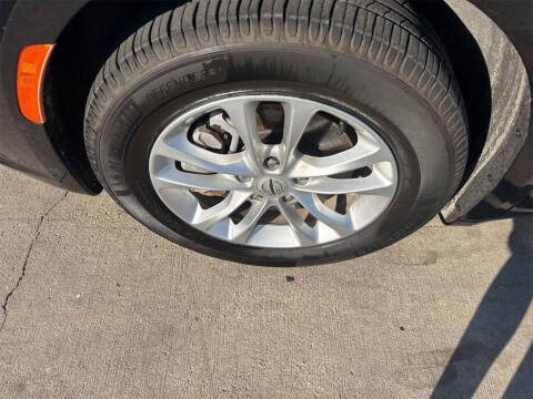 2022 Chrysler Pacifica Touring