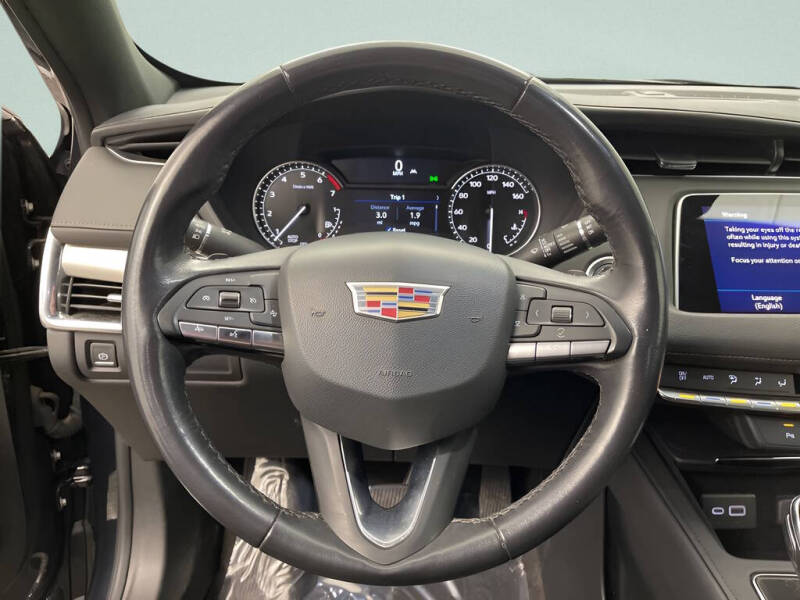 2023 Cadillac XT4 Premium Luxury