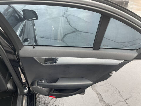 2009 Mercedes-Benz C-Class C 300 Luxury 4MATIC