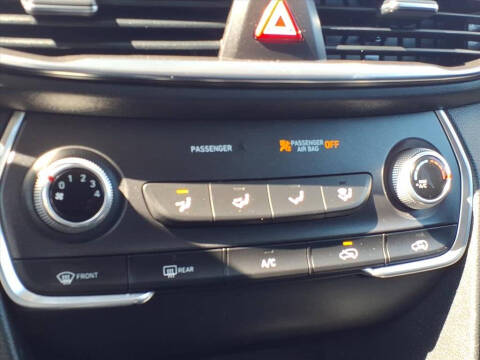 2020 Hyundai Santa Fe SE