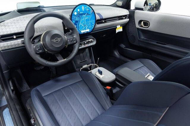 2025 MINI Convertible