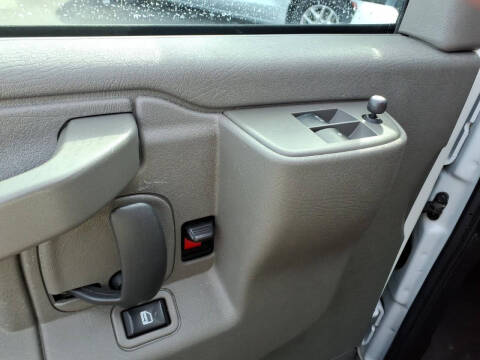 2022 Chevrolet Express LS 3500