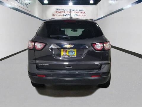 2017 Chevrolet Traverse LT