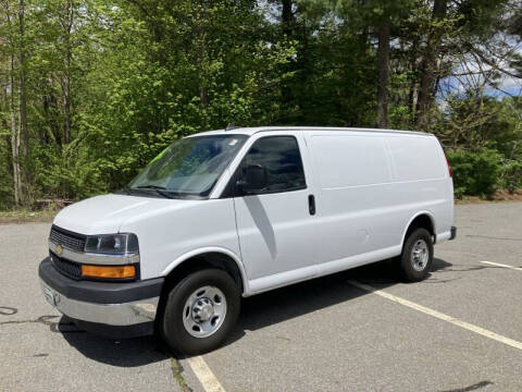 2022 Chevrolet Express 2500