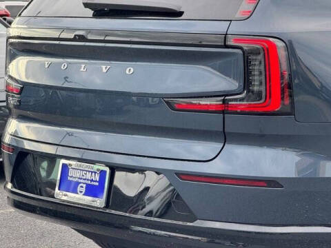 2025 Volvo EX90 Twin Plus 7P