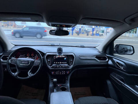 2018 GMC Acadia SLE-2