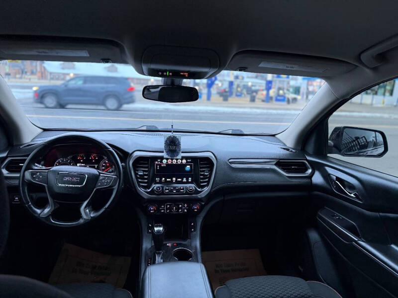 2018 GMC Acadia SLE-2