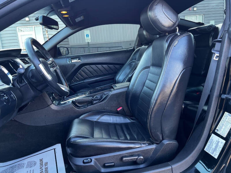 2013 Ford Mustang V6 Premium