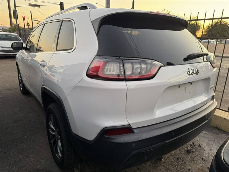 2019 Jeep Cherokee Latitude Plus