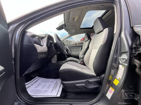 2017 Toyota RAV4 XLE