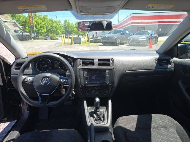 2016 Volkswagen Jetta