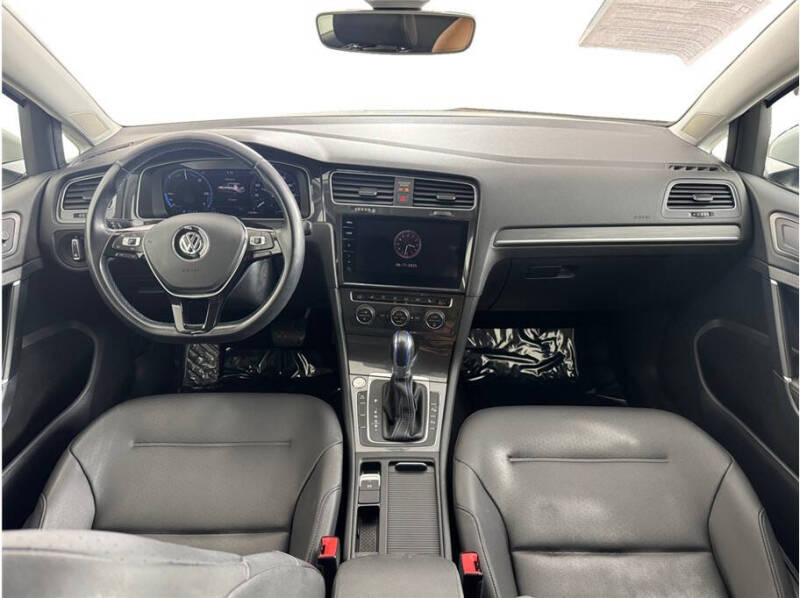 2019 Volkswagen e-Golf SEL Premium