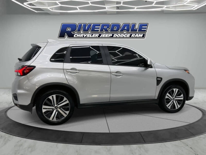 2024 Mitsubishi Outlander Sport ES