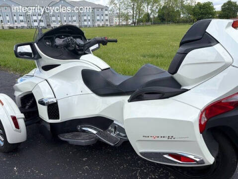 2014 Can-Am Spyder RT-S SE6