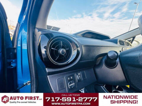 2015 Toyota Prius c Four