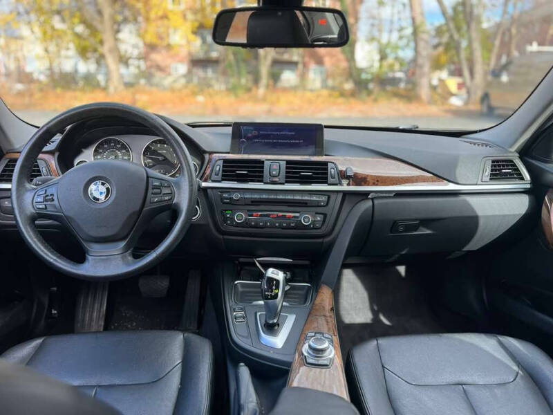 2013 BMW 3 Series 328i xDrive