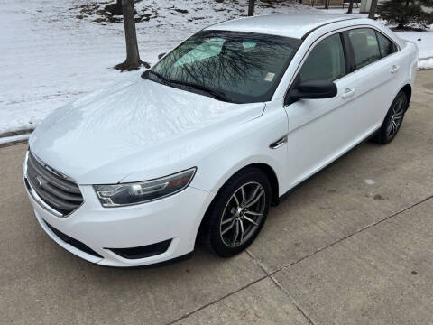 2018 Ford Taurus for sale at Raptor Motors in Chicago IL
