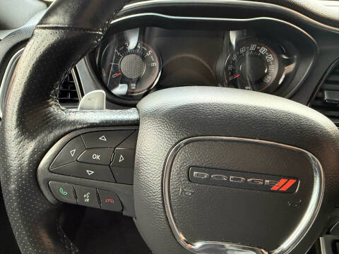 2016 Dodge Challenger SXT Plus