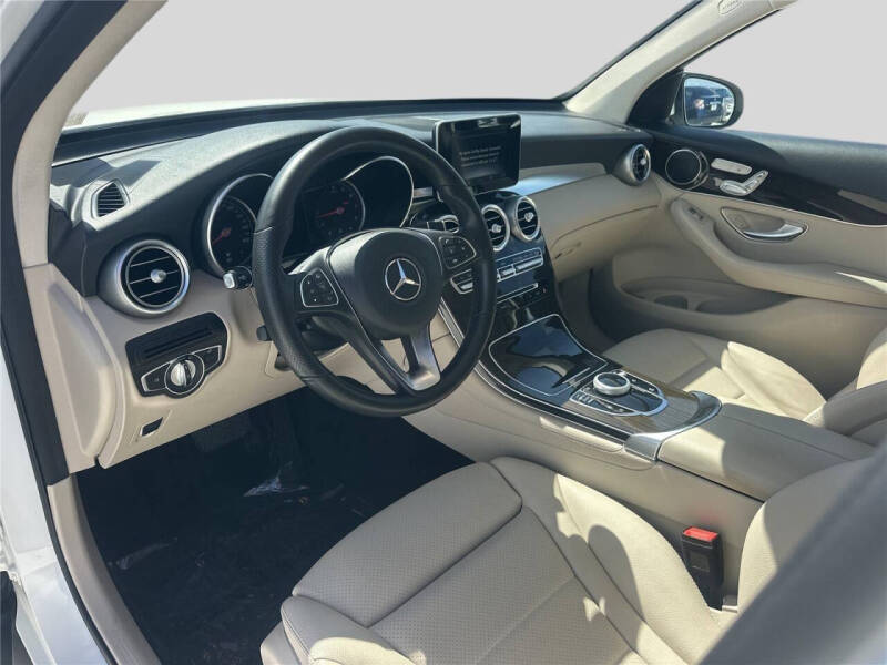 2019 Mercedes-Benz GLC GLC 300