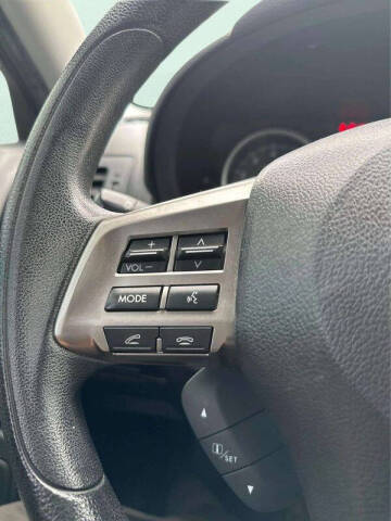 2015 Subaru Forester 2.5i