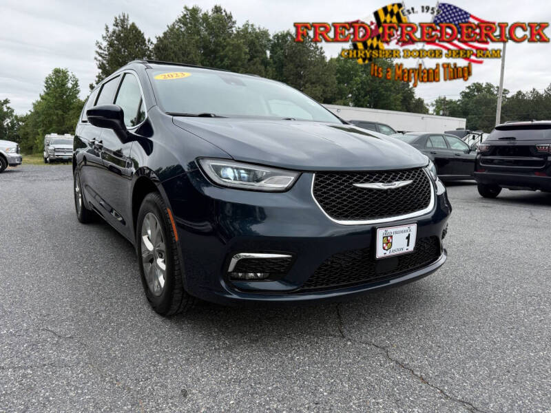 2023 Chrysler Pacifica Touring L