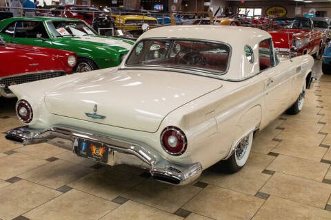 1957 Ford Thunderbird